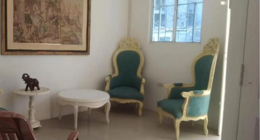 Hostel Apartamentos Y Habitaciones Cerca A Marbella Cartagena